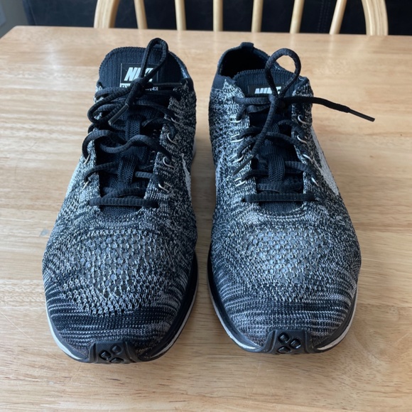 Nike Flynit Racer - Picture 5 of 6